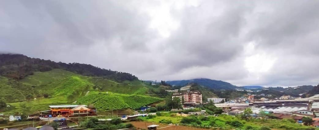 Gorgeous Sunset & Tea Plantation View-Premium Hotel Bed Kampung Kuala Terla Exterior foto